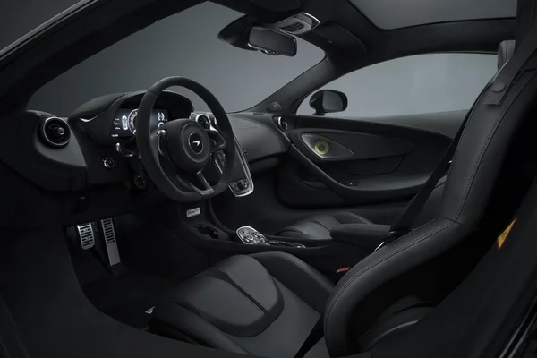 9058 MSO570GTBlackCollection 08