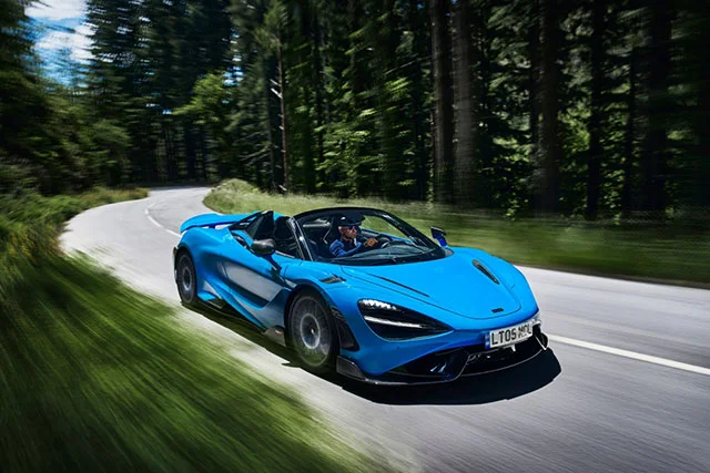 McLaren765LTSpider 1