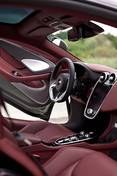 Small 12032 McLaren GT interior