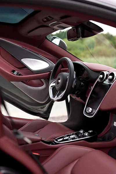 Small 12032 McLaren GT interior