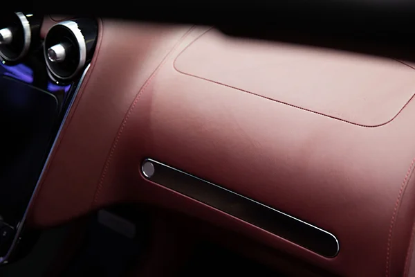 Small 12034 McLaren GT dashboard