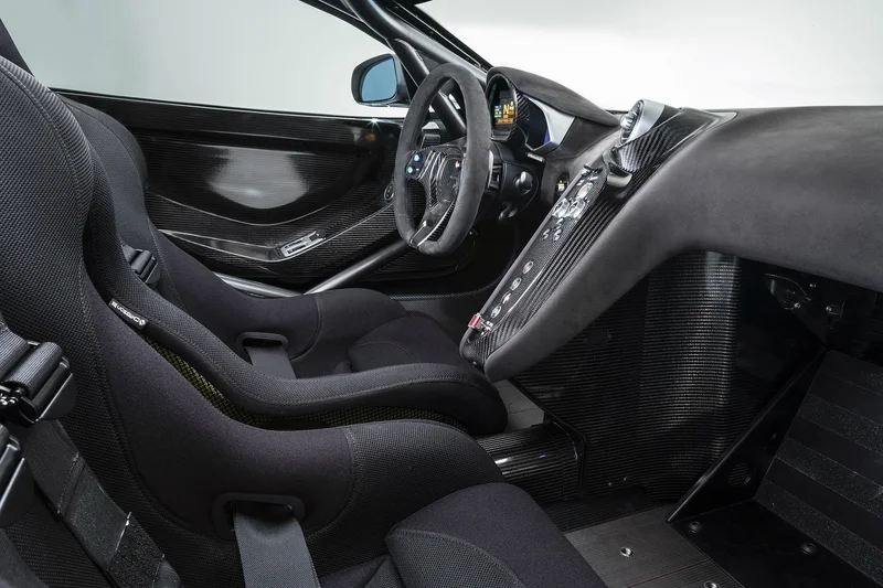 McLaren 650SGTSprint interior 1d-Edit
