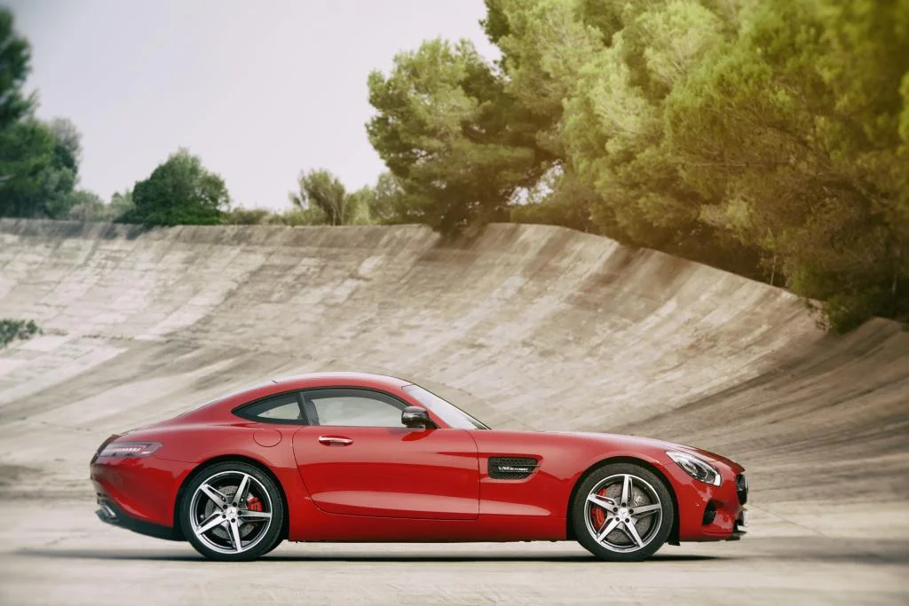 Mercedes AMG GT  2