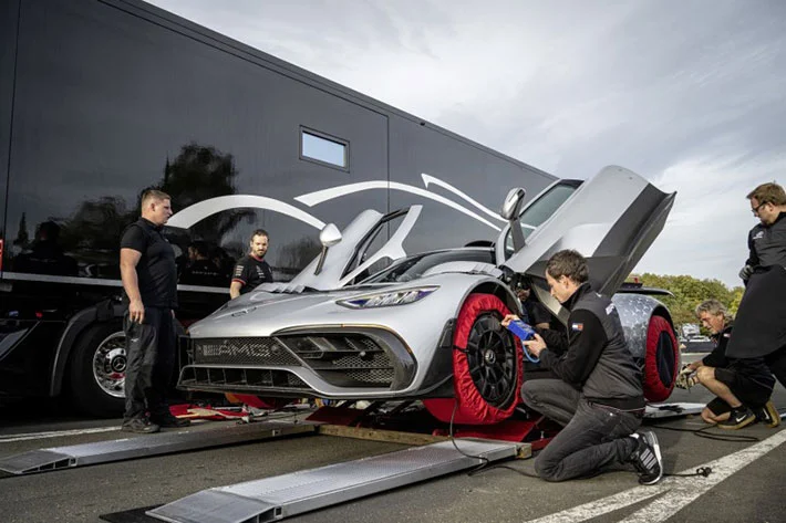 MERCEDES AMG ONE ATOMISE LE RECORD DU NURBURGRING 5