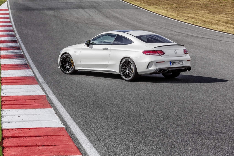 Mercedes C63 S Coupe AMG 4