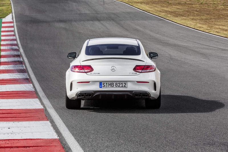 Mercedes C63 S Coupe AMG 5