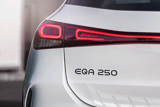 Mercedes EQA 5