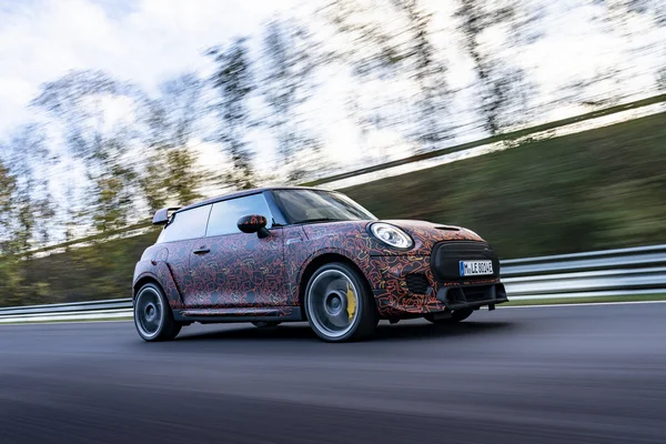 Mini JCW electrique 1