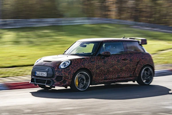 Mini JCW electrique 4