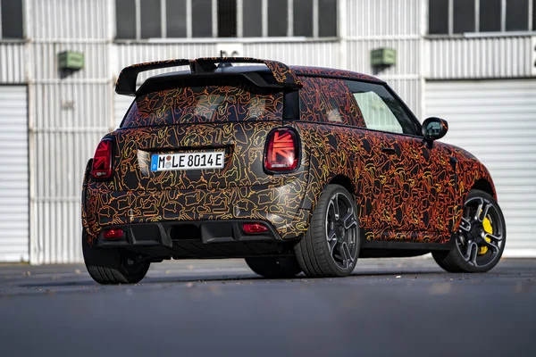 Mini JCW electrique 7