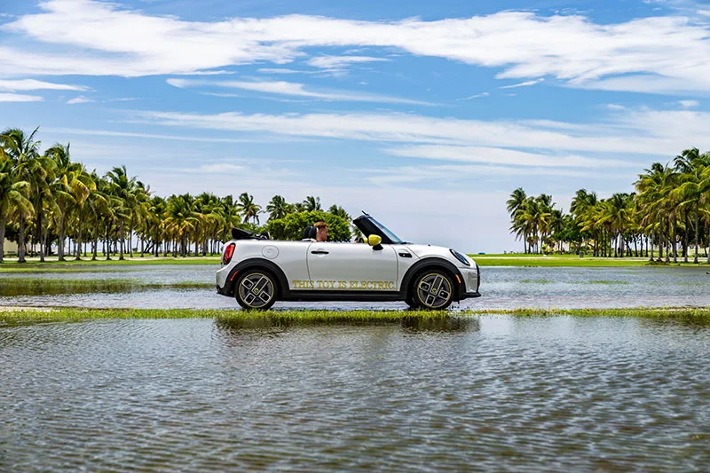 Mini Cooper Se Cabrio 4