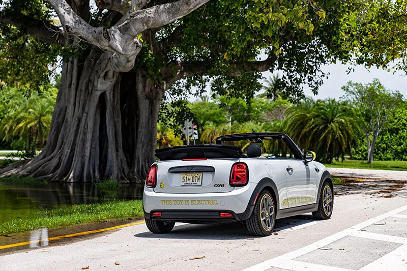 Mini Cooper Se Cabrio 5
