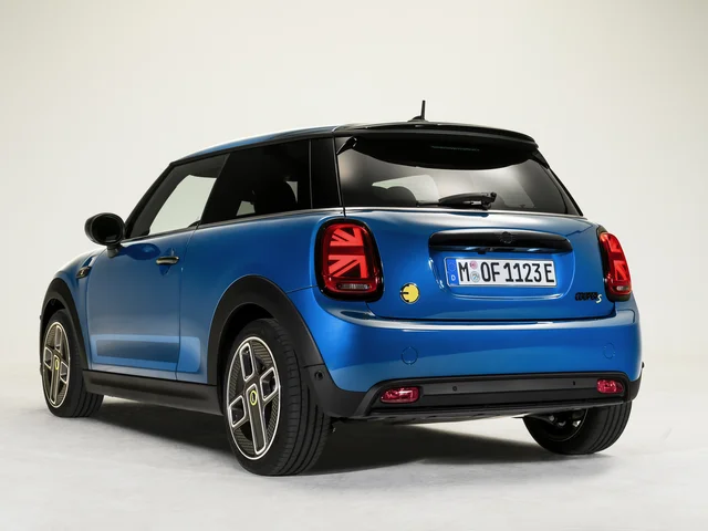 Mini Facelift 2021 3