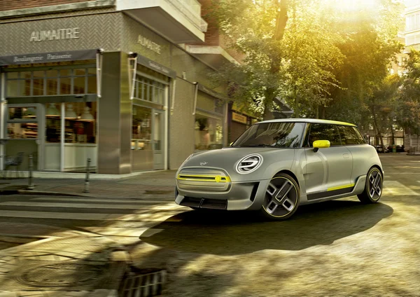 Mini électrique concept 5