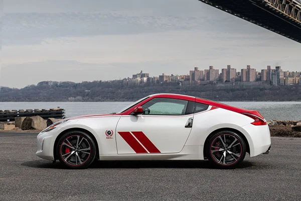 Nissan 370 Z anniversaire 2