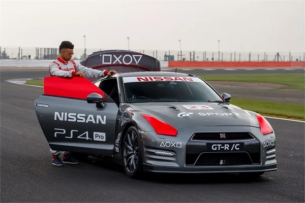 Nissan GTR C 2