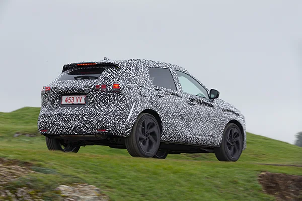 New Nissan Qashqai camo 8 source