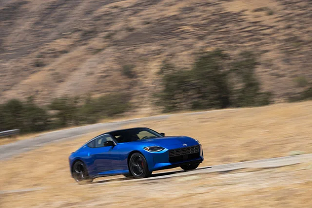 2023 Nissan Z O 16