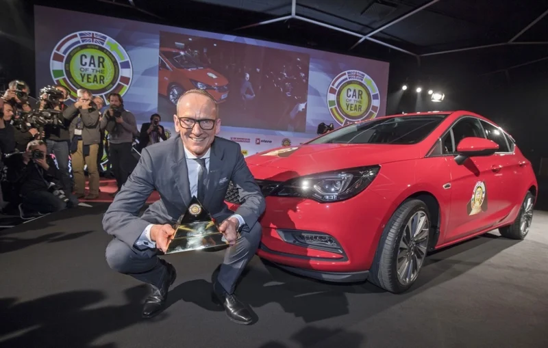 Opel Astra voiture de lannée 2016 4