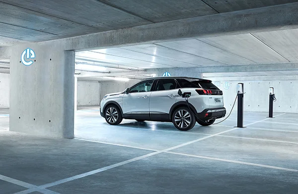 Peugeot GT 3008 Hybrid4 2020 5