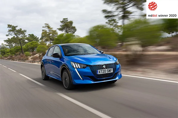 PEUGEOT e208