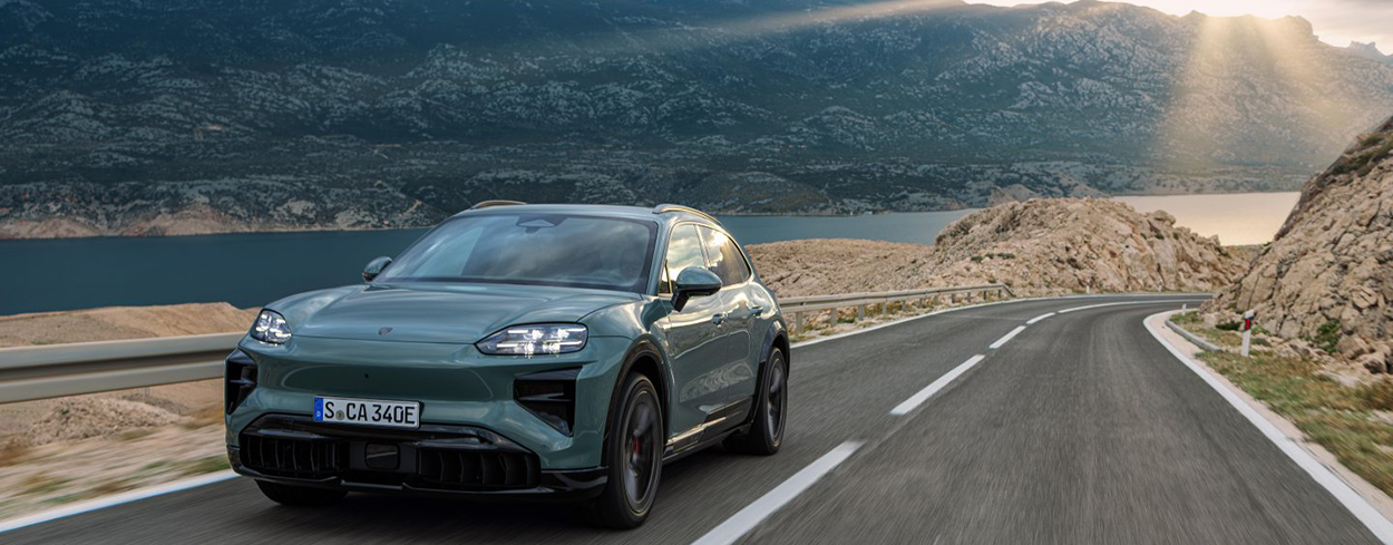 Porsche Cayenne 100 électrique 4 intr