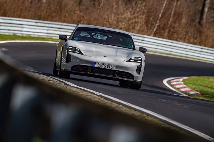 Porsche Taycan Record Nurburgring 1