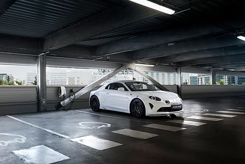 2022 A110 E ternite un prototype 100 electrique a la pointe de linnovation Alpine intr