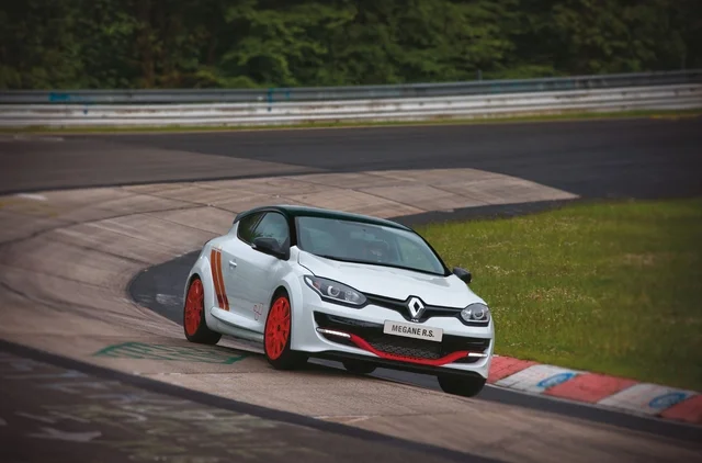 Megane RS 275Trophy R 2