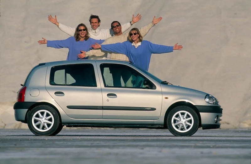 Clio 1997 photo Dingo