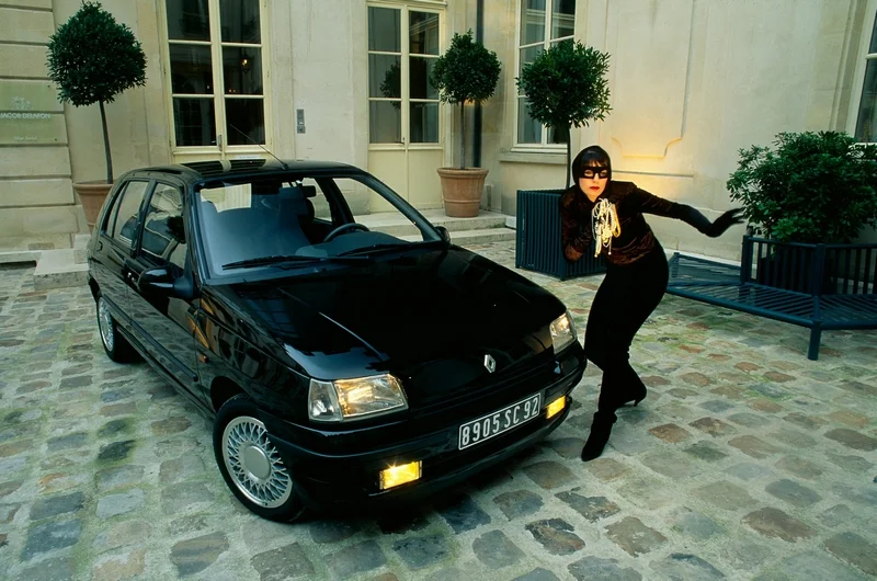 Clio Baccarat photo Dingo 