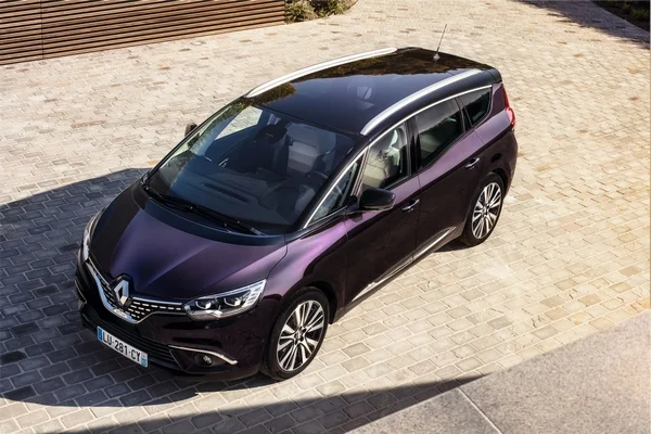Renault Scenic Initiale Paris 9