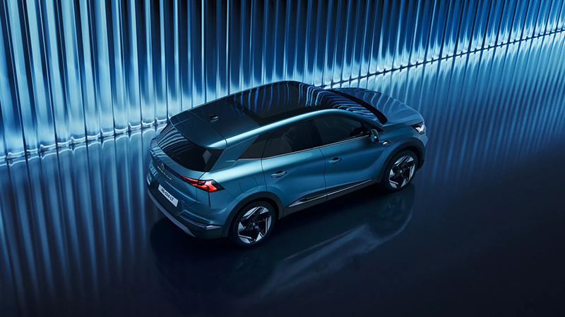 Vue du toit panoramique opacifiant Solarbay sur Renault Symbioz