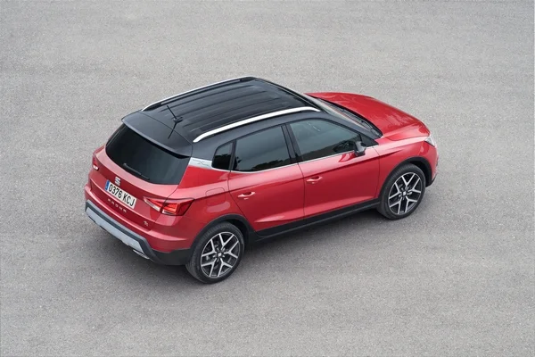 Premiere mondiale Seat Arona TGI 5