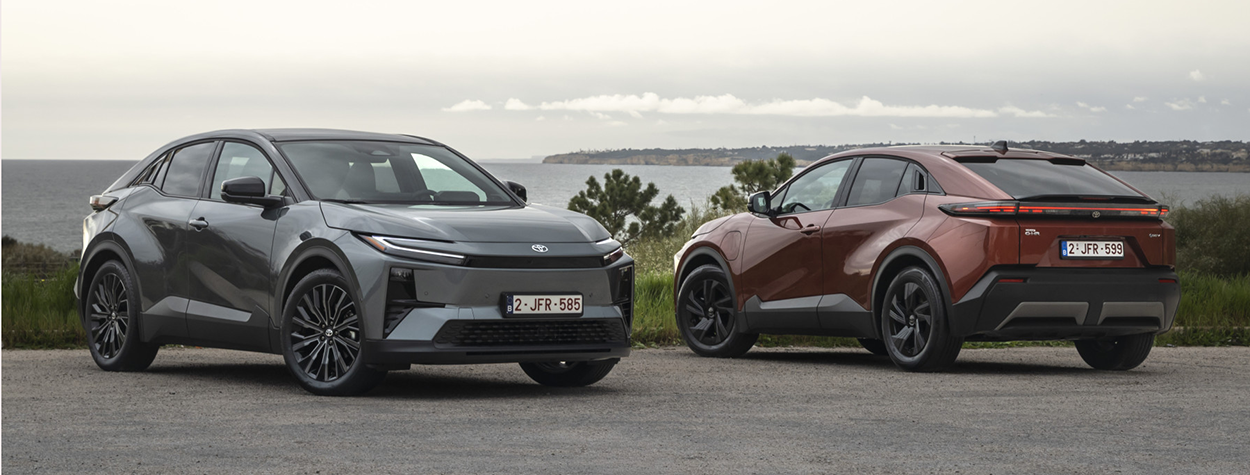 Profil dynamique du nouveau Toyota C-HR+ 2026 100% électrique, SUV coupé