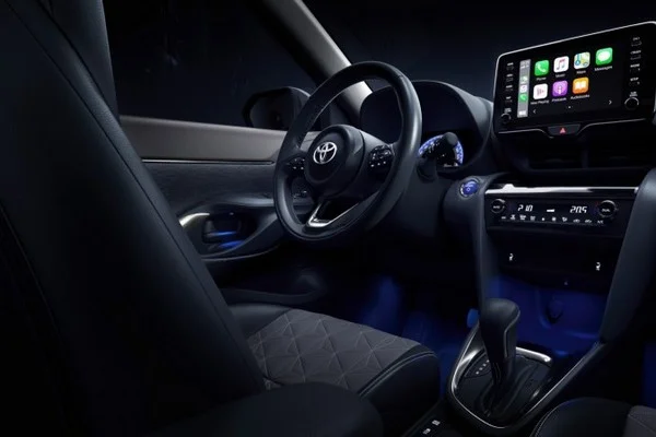 800 toyota new yaris cross interior 1