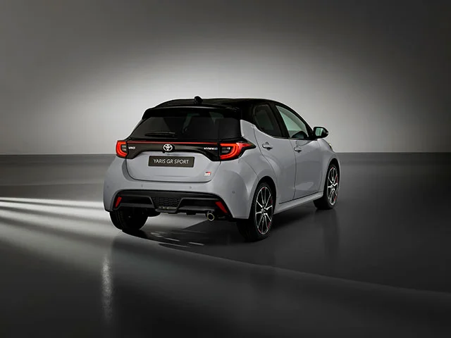 2021 kf3 yaris gr sport hero high 004 3