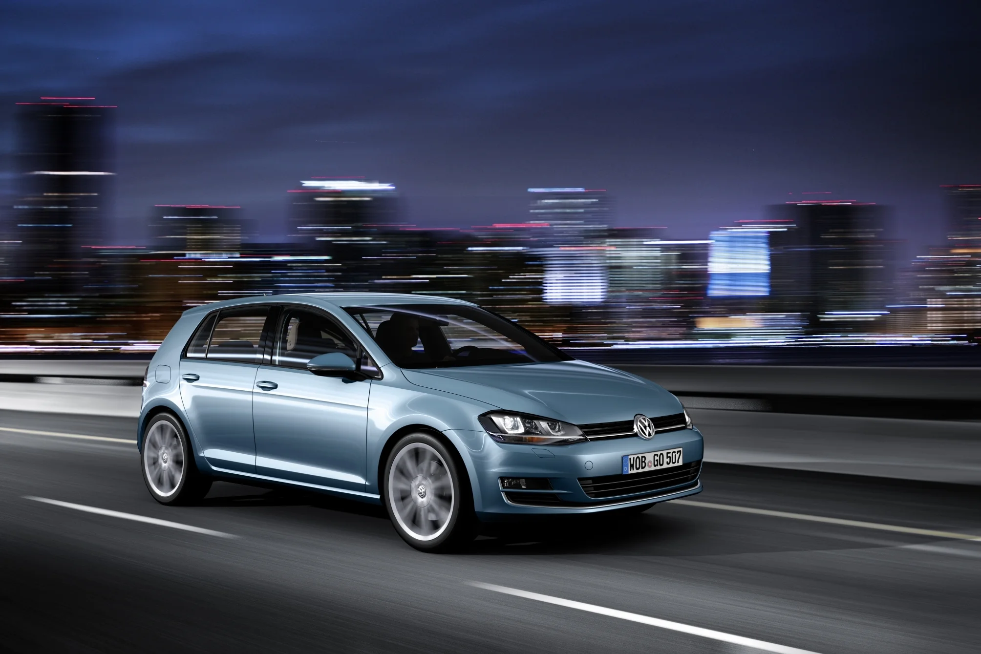 Nouvelle Golf 7 latérale Golf 7