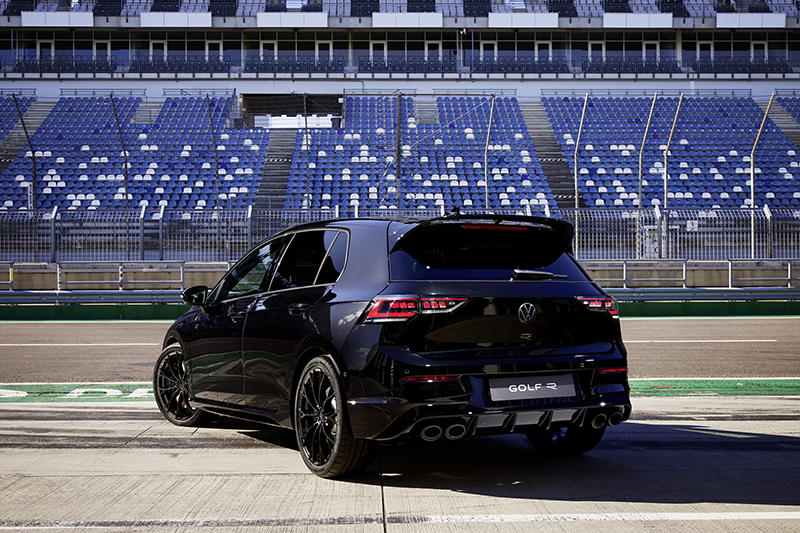 Golf R Black 2024 copie