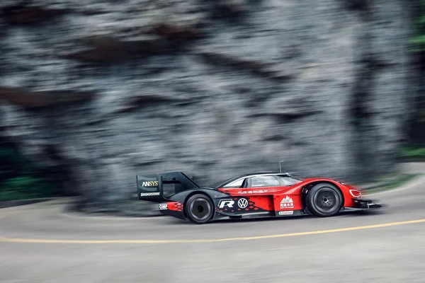 ID.R record Tianmen 2