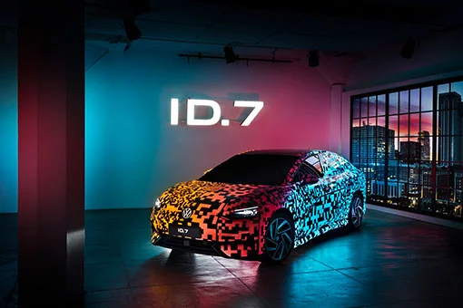 ID7 en tenue de camouflage intr 1