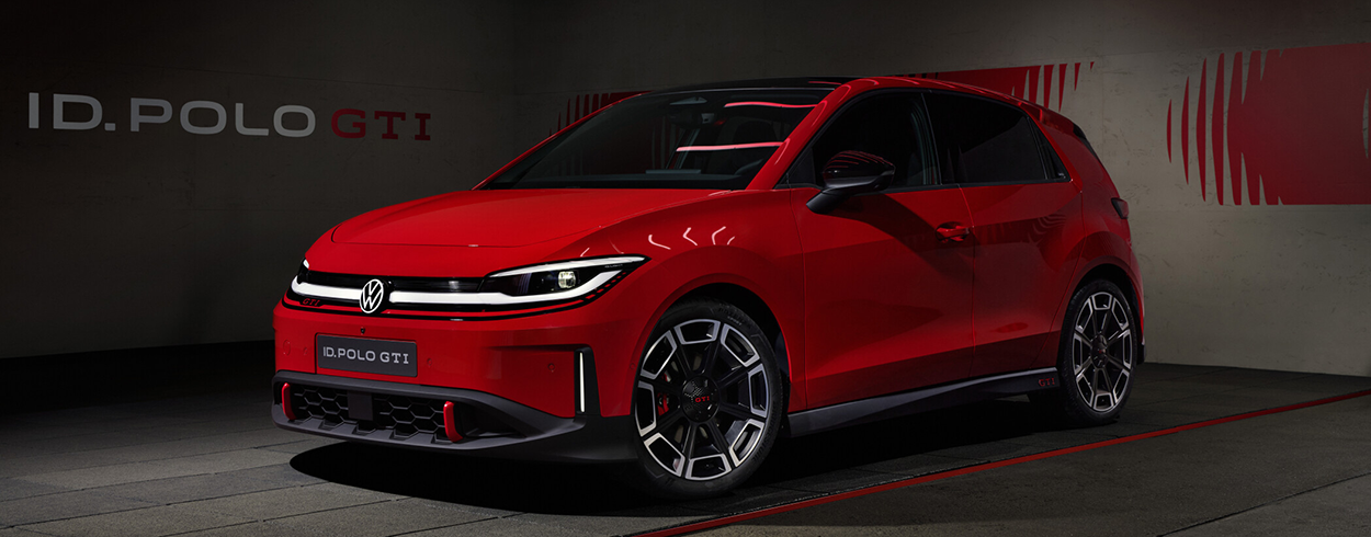 ID. Polo GTI Rouge : la nouvelle prédatrice électrique de VW pose en studio avant de bouffer du bitume.
