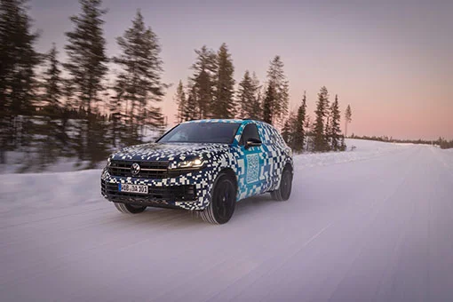 derniers essais du nouveau Touareg à proximité du cercle arctique intr