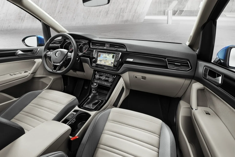 vw touran int 001
