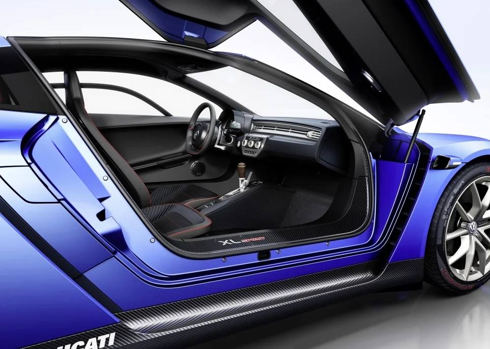 Volkswagen XL Sport 8