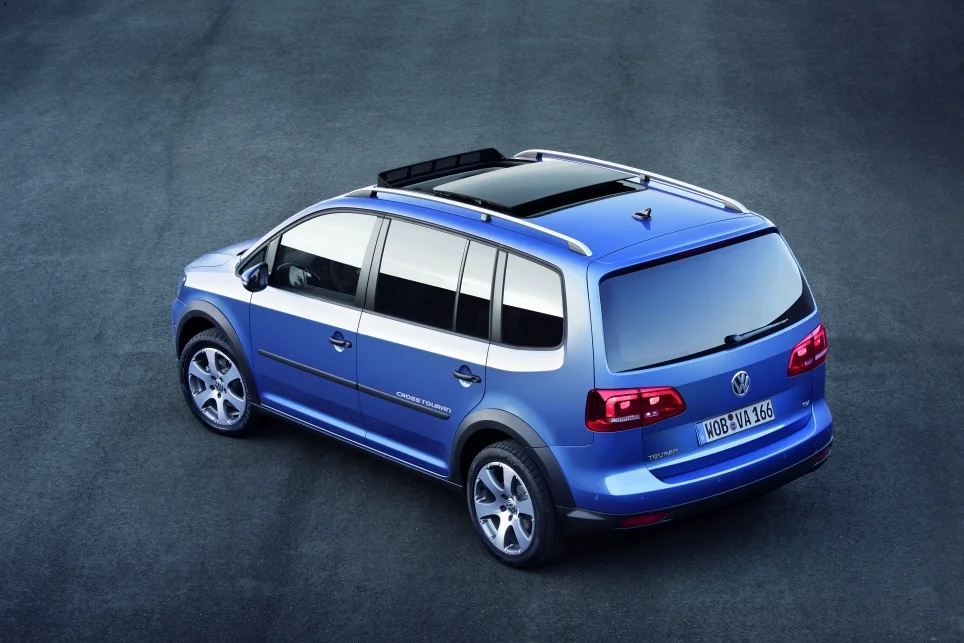 VW Cross Touran