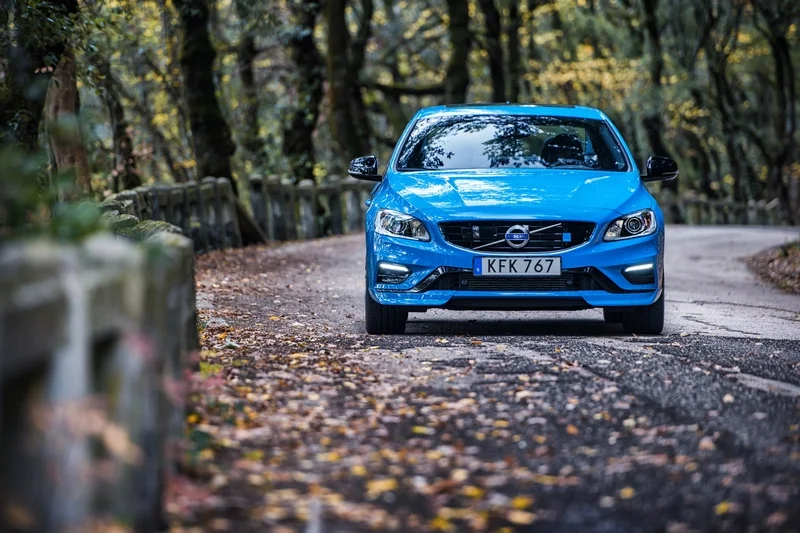 Volvo S60 et V60 Polestar 2016 4