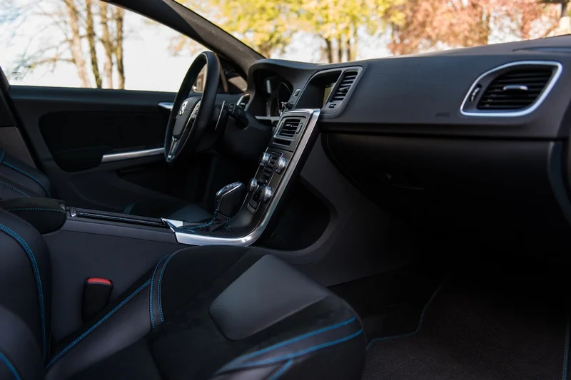 Volvo S60 et V60 Polestar 2016 5