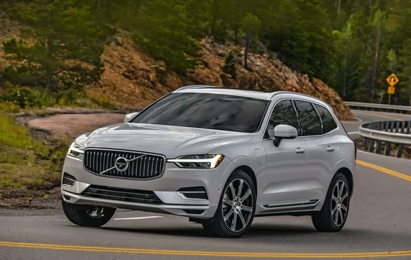 Volvo XC 60 car mondial of the year 2018 4
