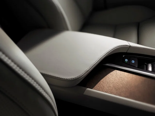 Volvo XC 90 2015 6